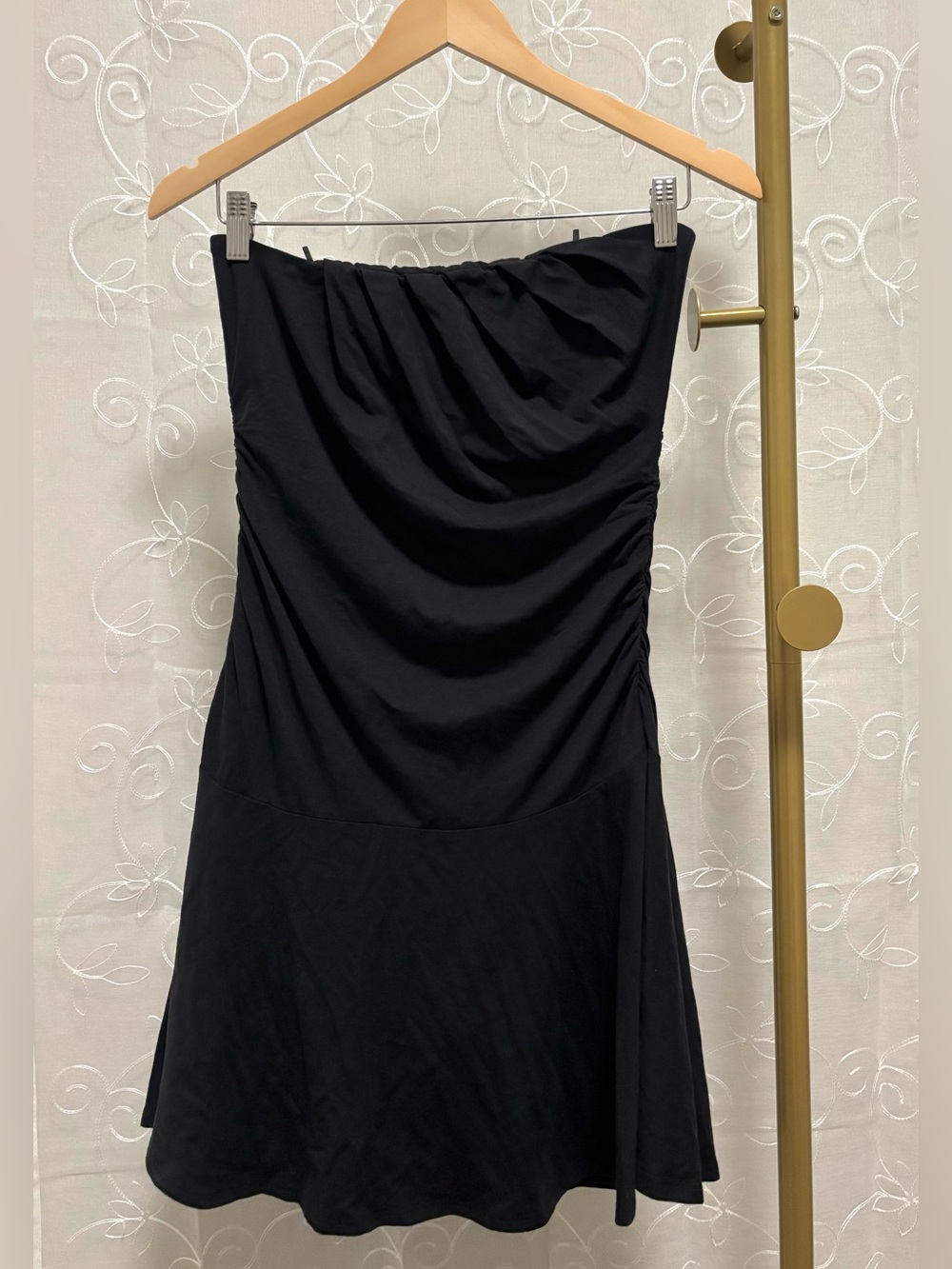 Abercrombie & Fitch Strapless Ruched Mini Dress Size Medium